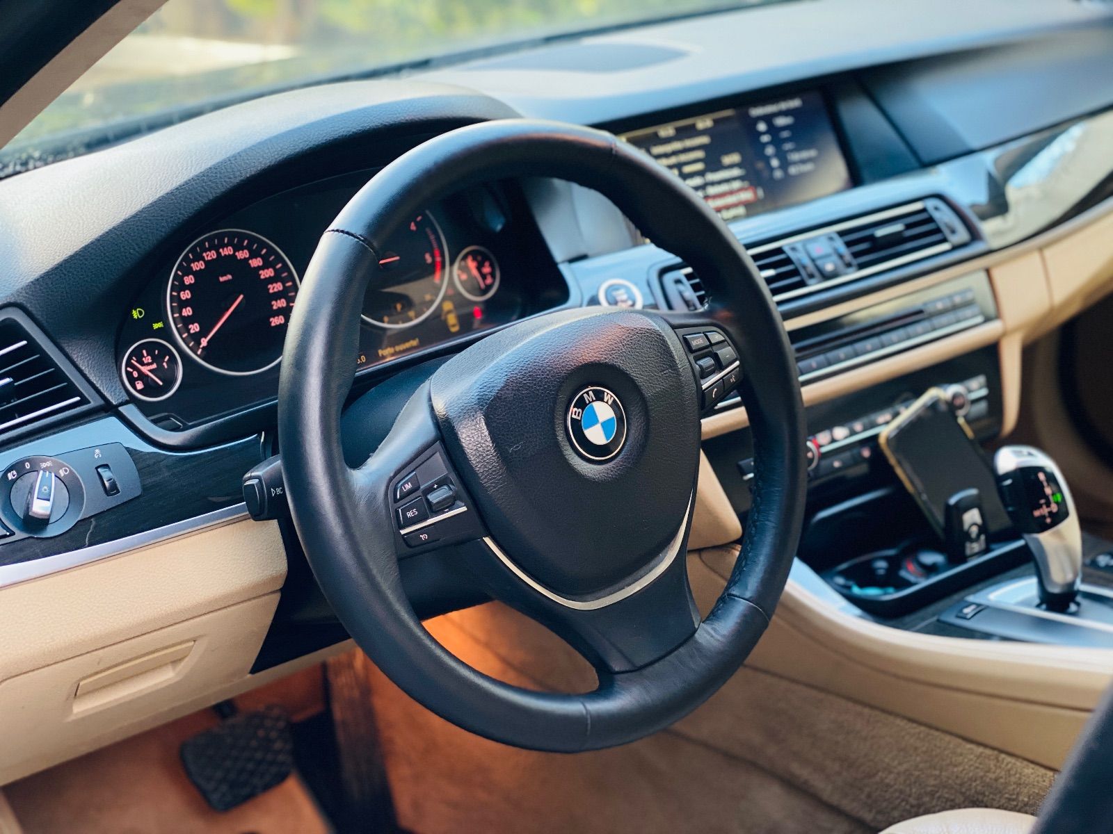 BMW Série 5 à Ariana - Photo 9