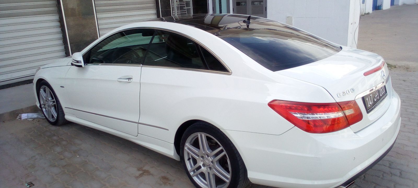Mercedes-Benz Classe E coupé à Ben Arous - Photo 3