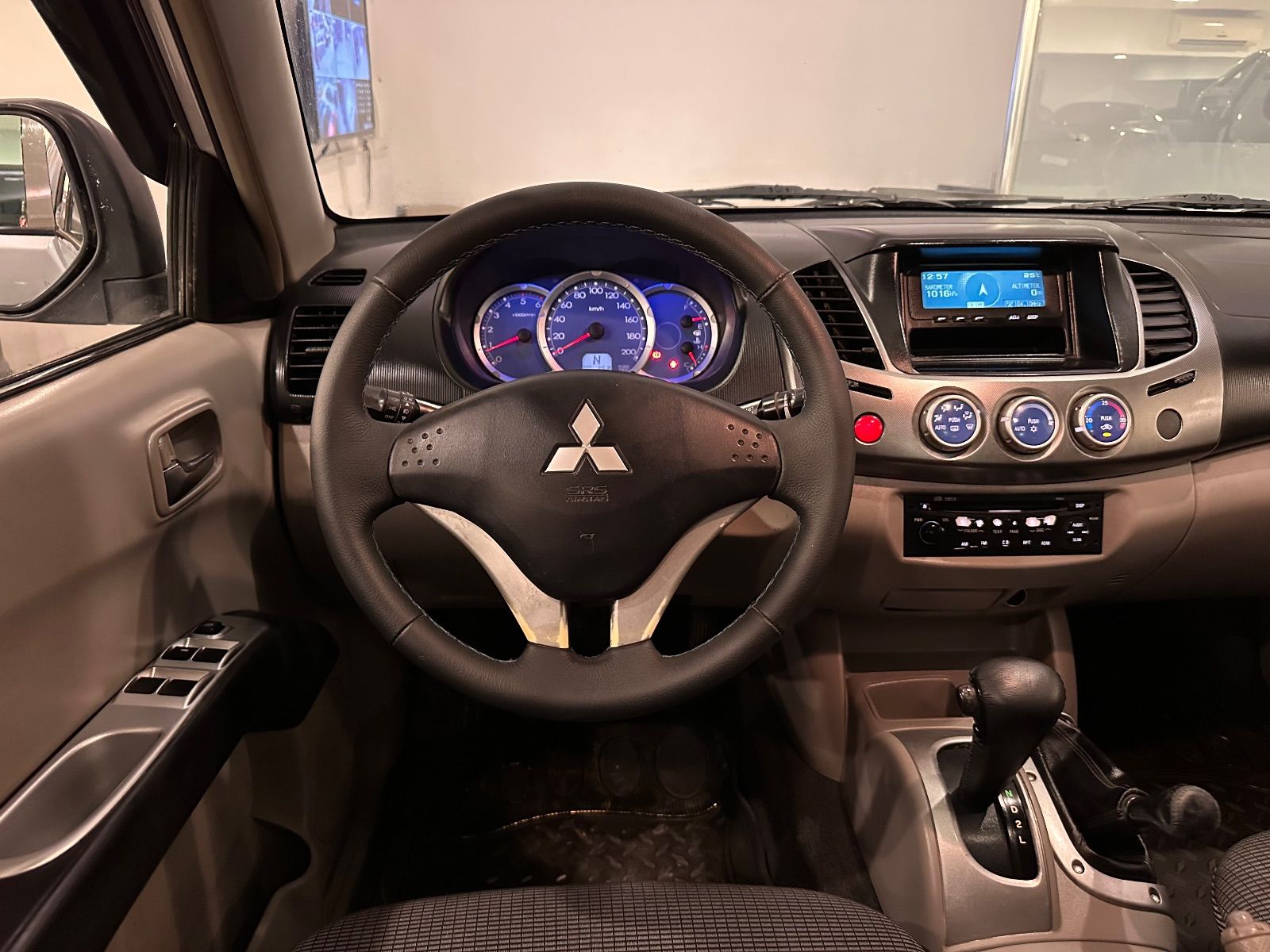 Mitsubishi L200 Sportero Double Cabine à Ariana - Photo 7