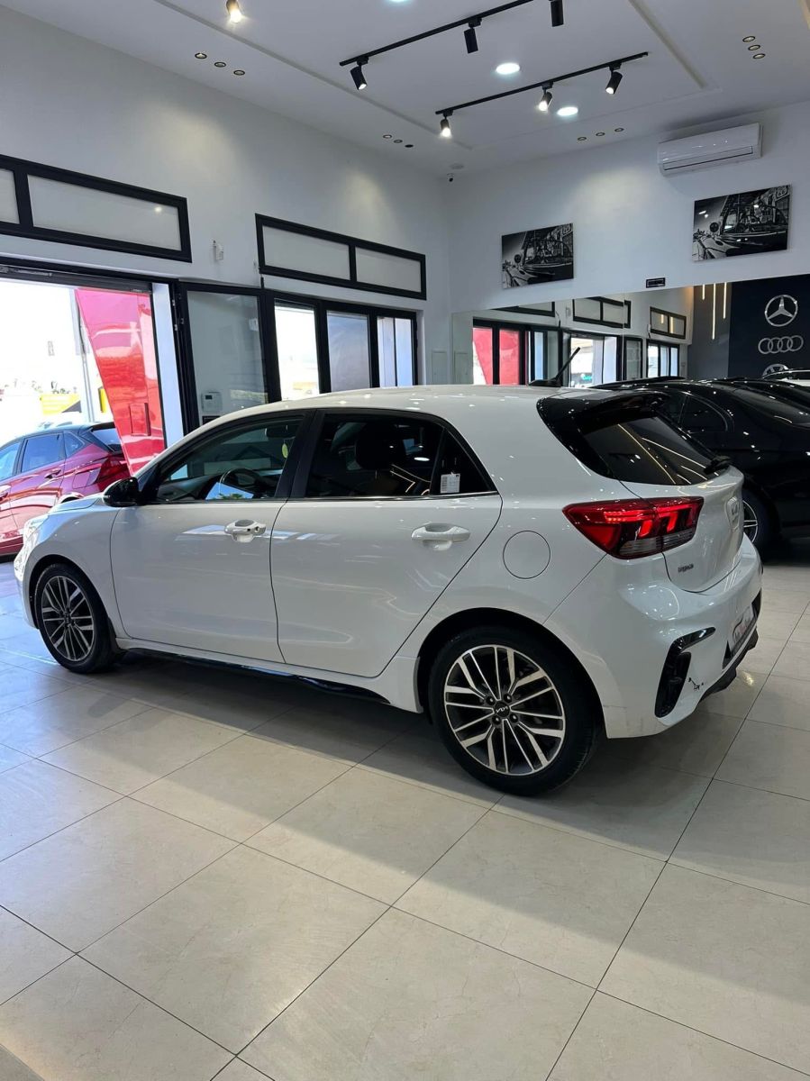 KIA Rio 5p GT-Line à Bizerte - Photo 2