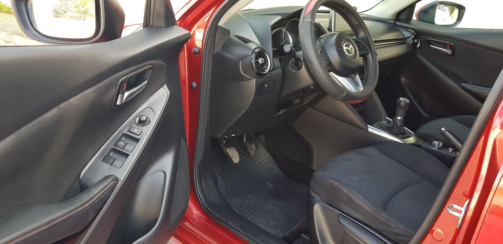 Mazda 2 Sedan Sélection Plus à Tunis - Photo 8
