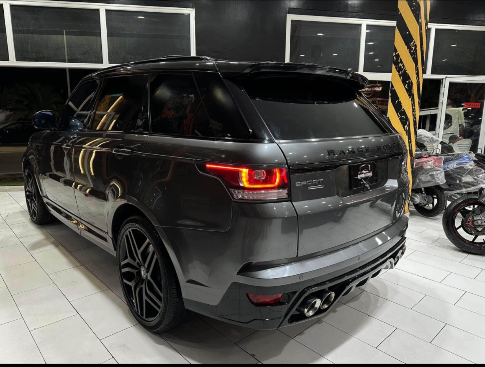 Land Rover Range Rover Sport à Tunis - Photo 2