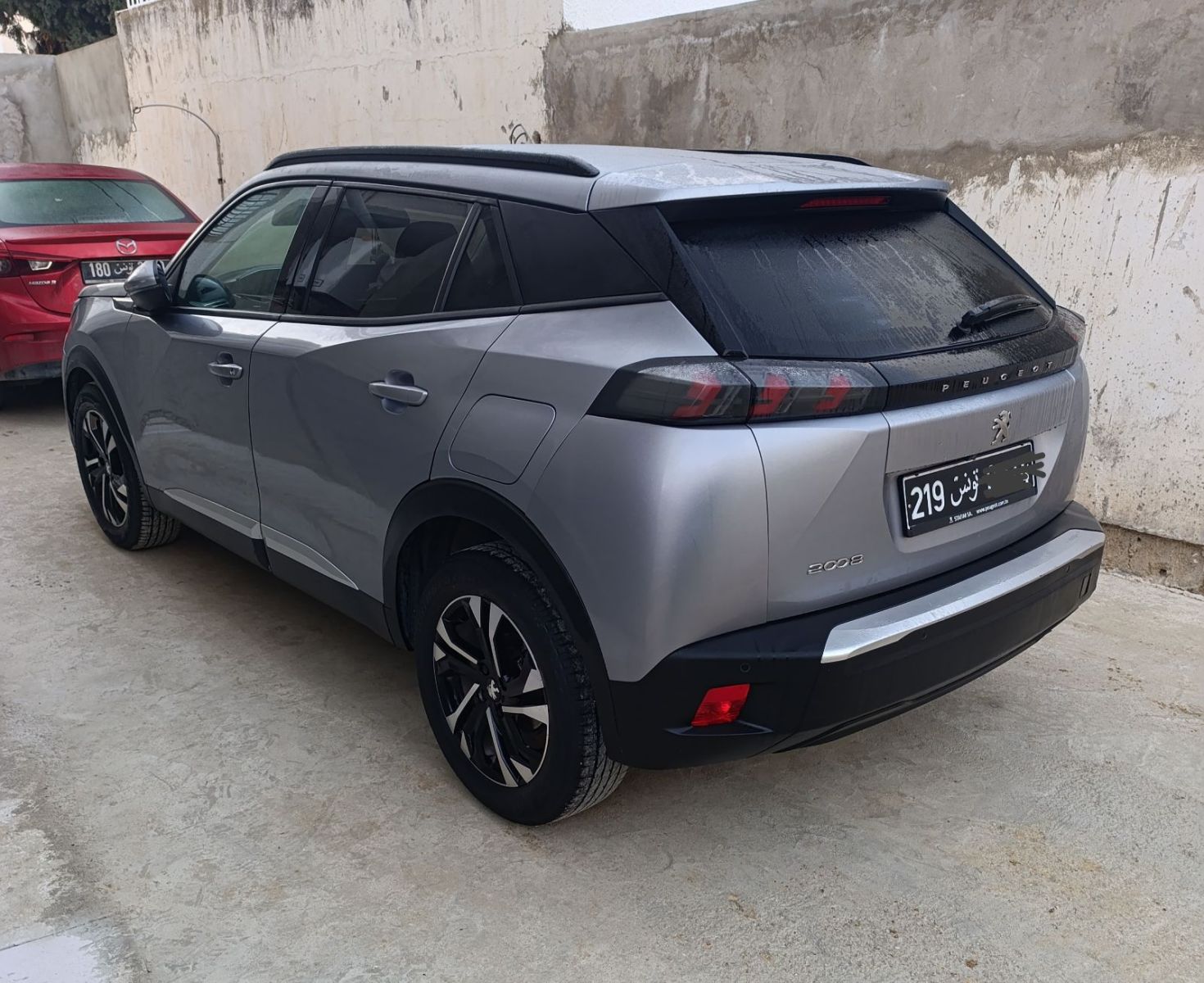 Peugeot 2008 Active à Sfax - Photo 1
