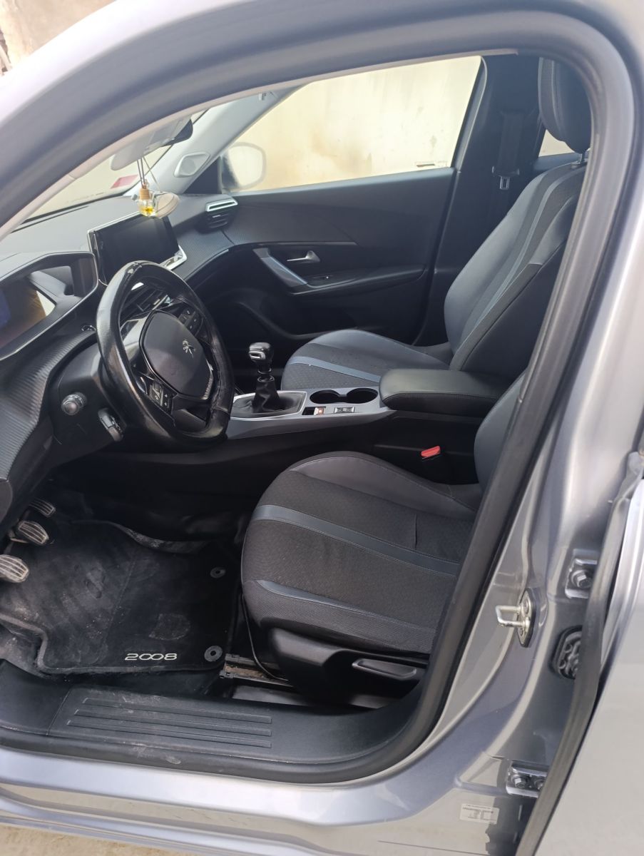 Peugeot 2008 Active à Sfax - Photo 3