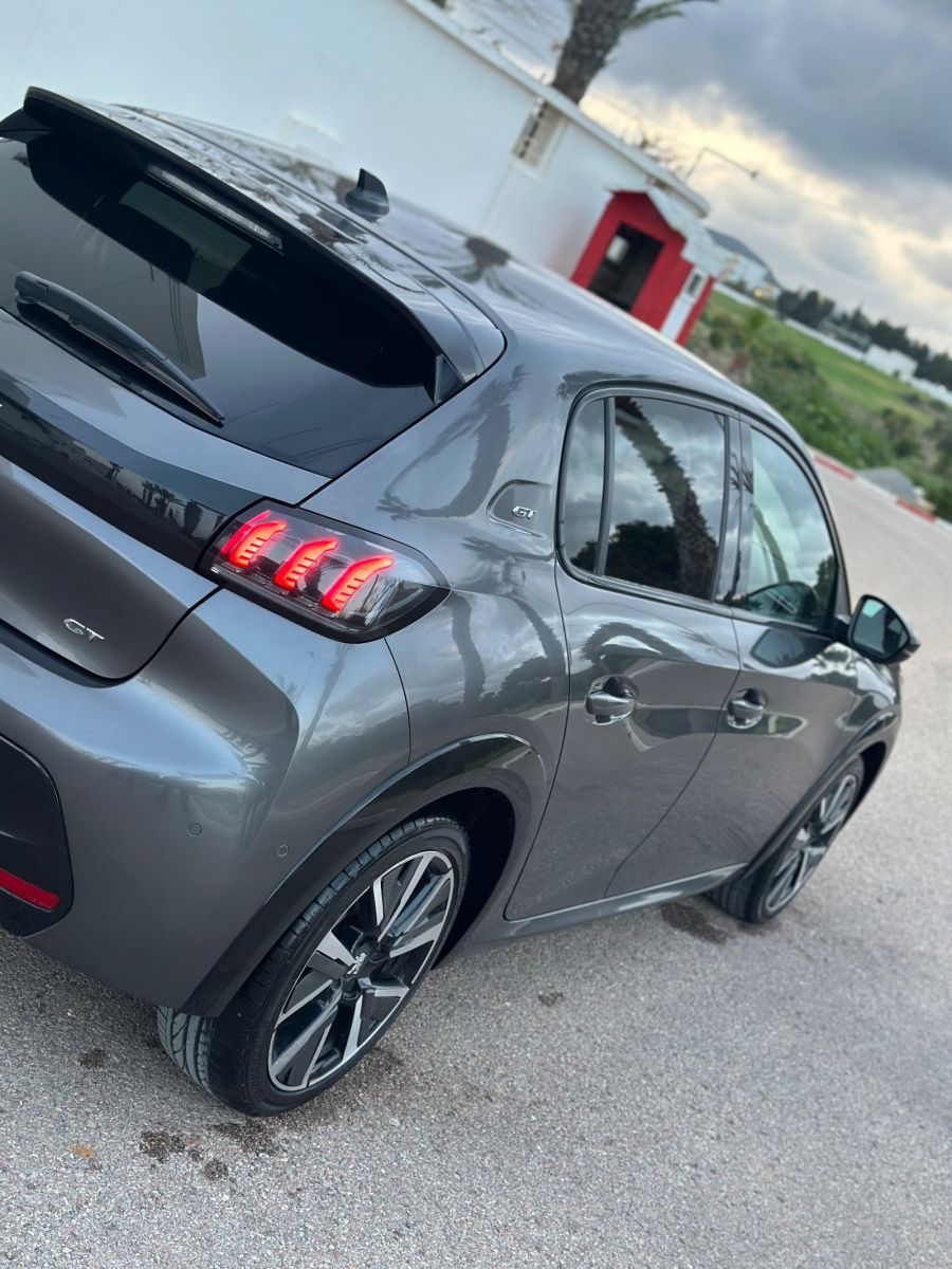 Peugeot 208 à Ben Arous - Photo 8