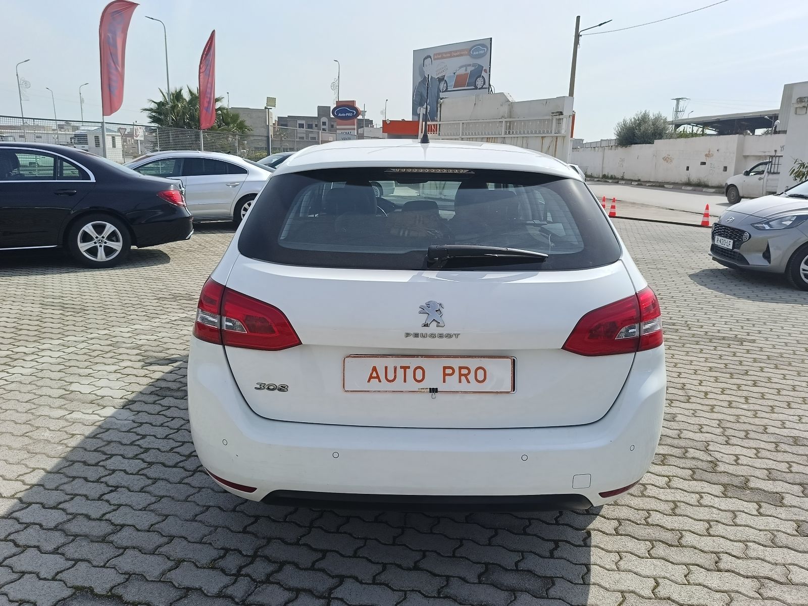 Peugeot 308 à Tunis - Photo 5