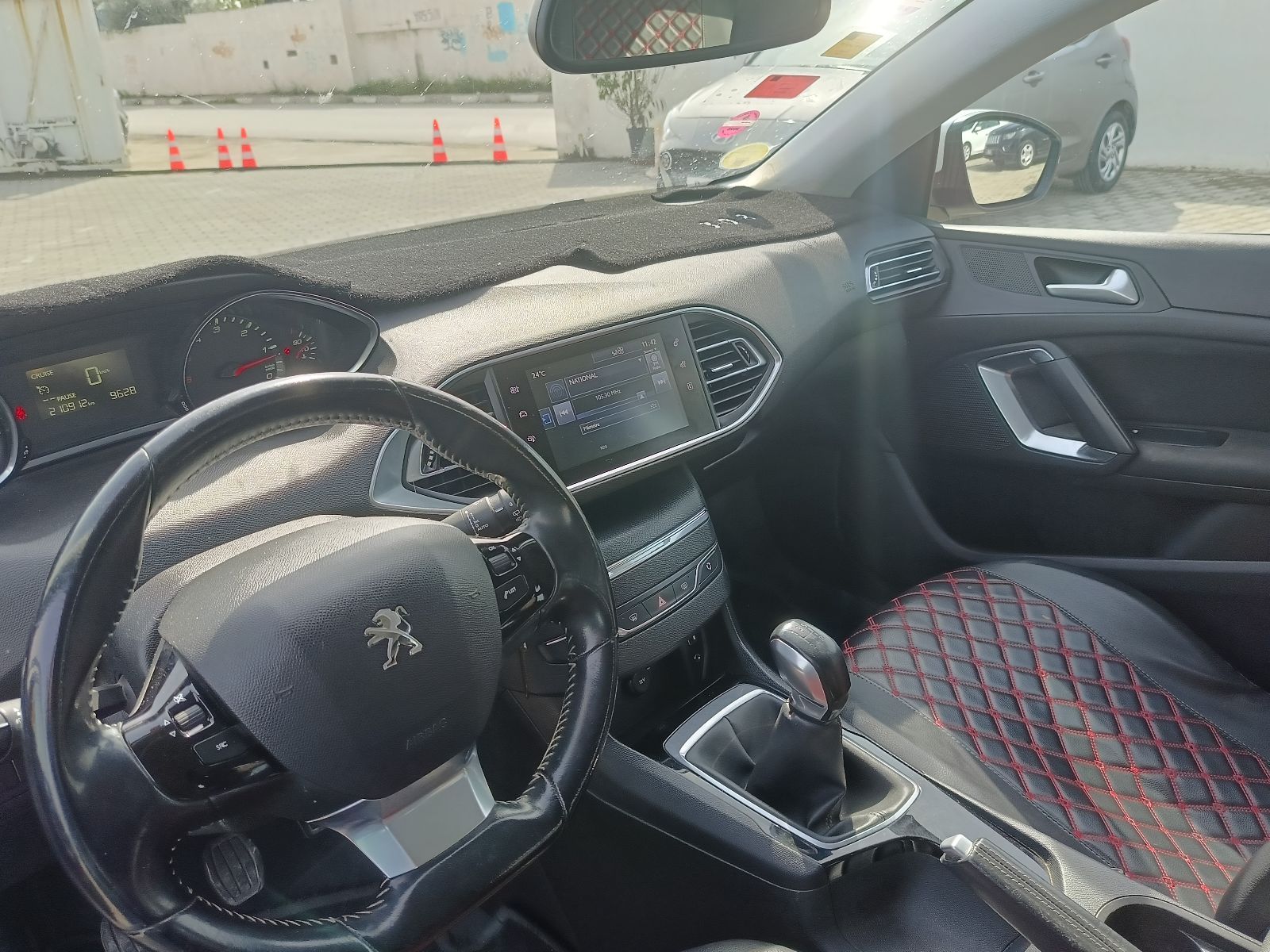 Peugeot 308 à Tunis - Photo 6