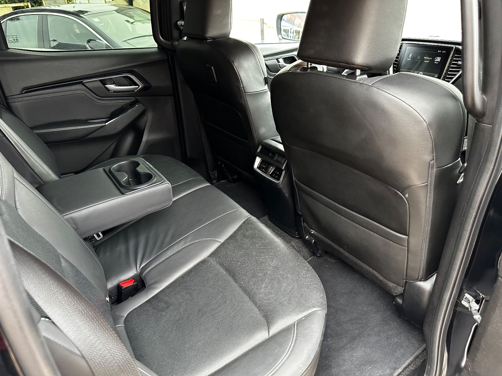 Isuzu D-Max Double Cabine V-Cross à Tunis - Photo 18