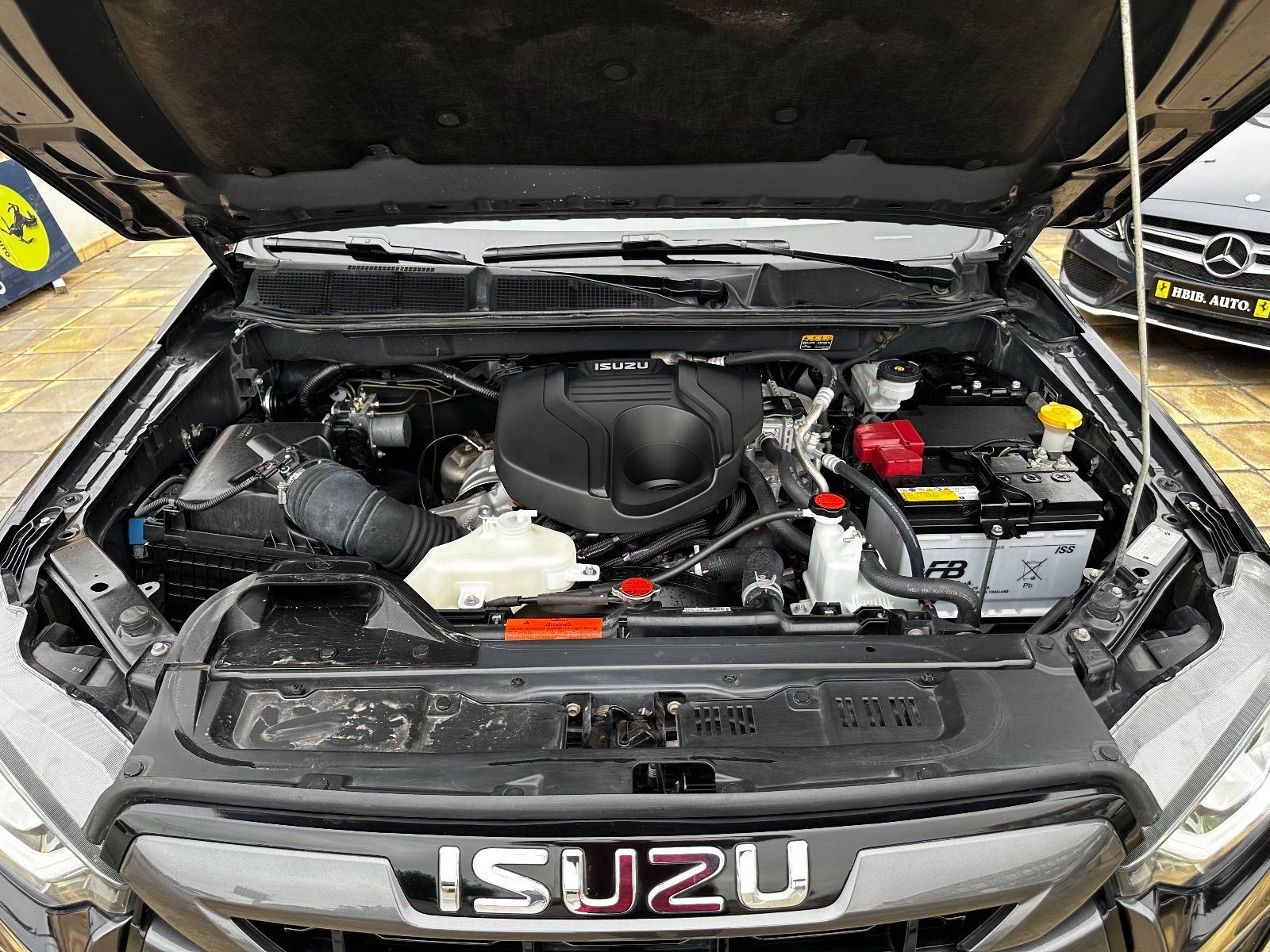 Isuzu D-Max Double Cabine V-Cross à Tunis - Photo 11
