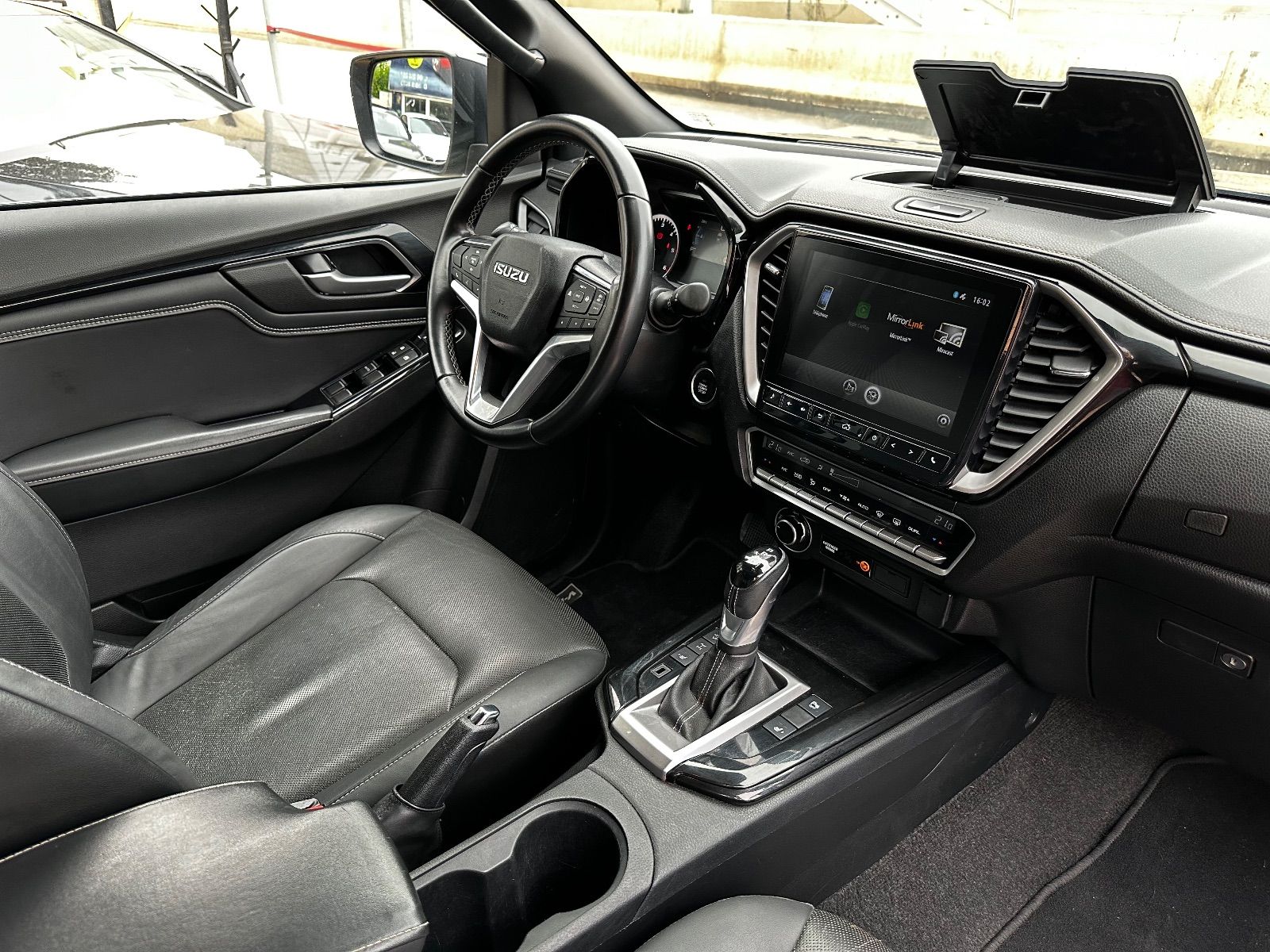 Isuzu D-Max Double Cabine V-Cross à Tunis - Photo 17