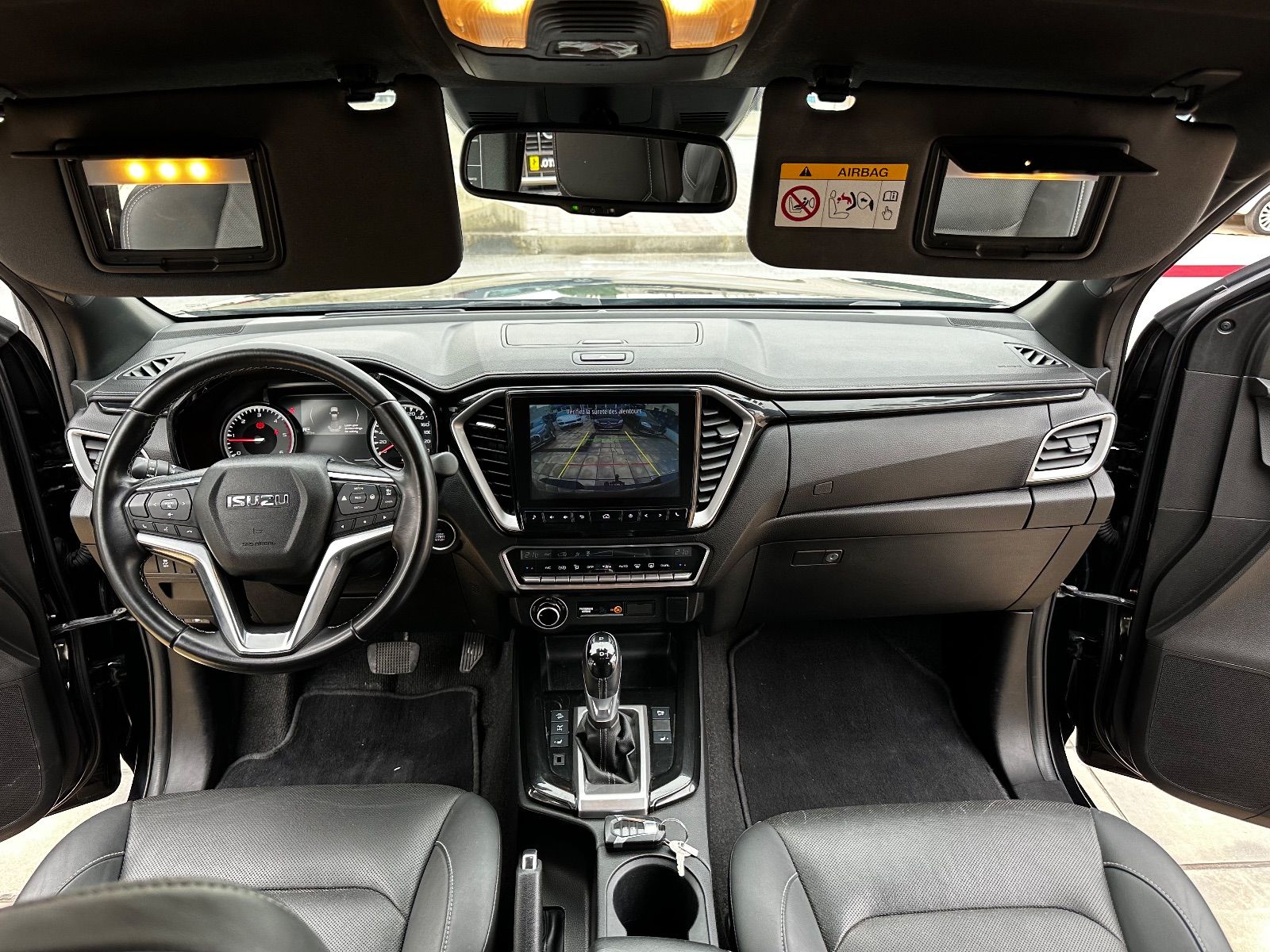Isuzu D-Max Double Cabine V-Cross à Tunis - Photo 26