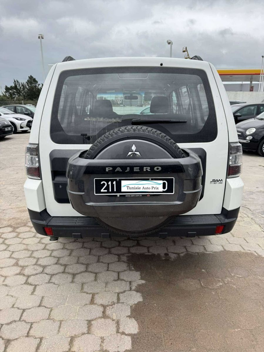 Mitsubishi Pajero LIMITED EDITION à Ariana - Photo 11