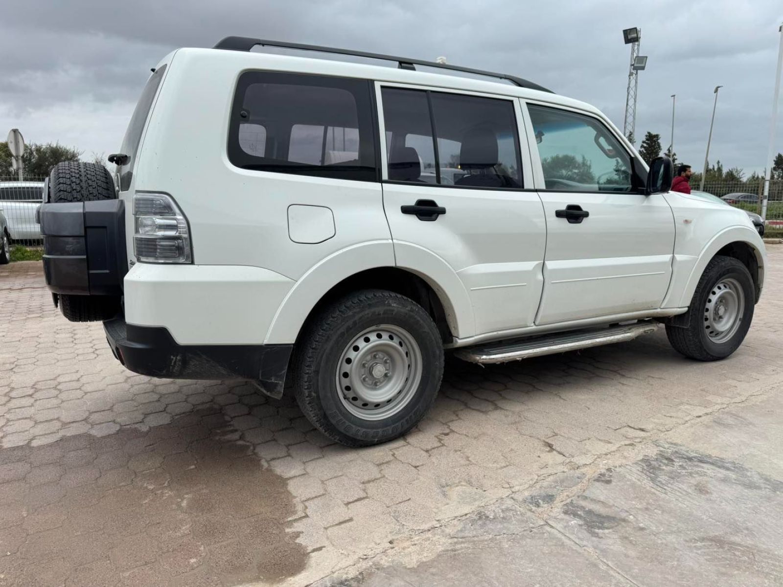 Mitsubishi Pajero LIMITED EDITION à Ariana - Photo 5