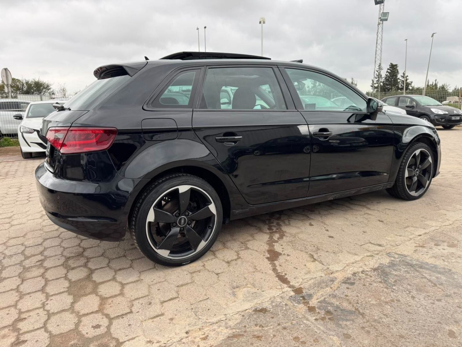 Audi A3 à Nabeul - Photo 5