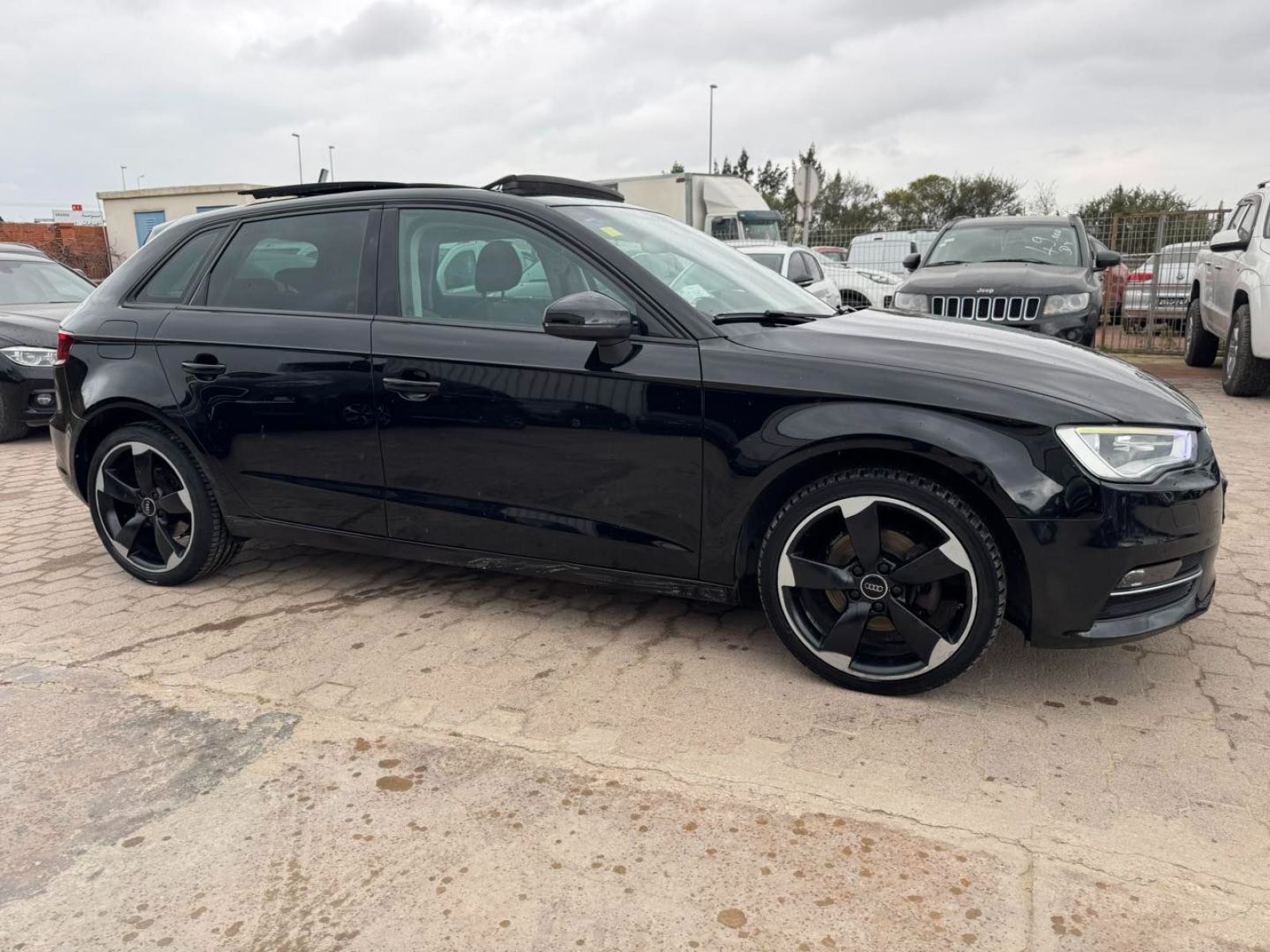 Audi A3 à Nabeul - Photo 3