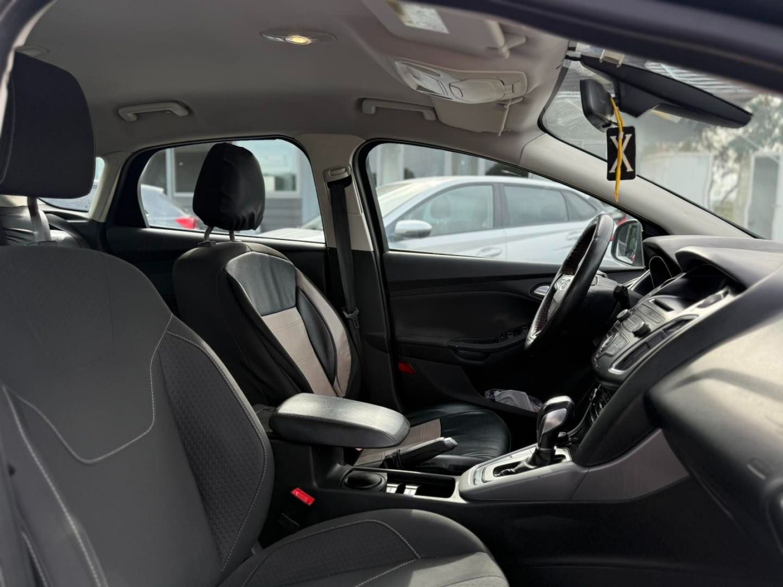 Ford Focus Titanium à Ben Arous - Photo 6