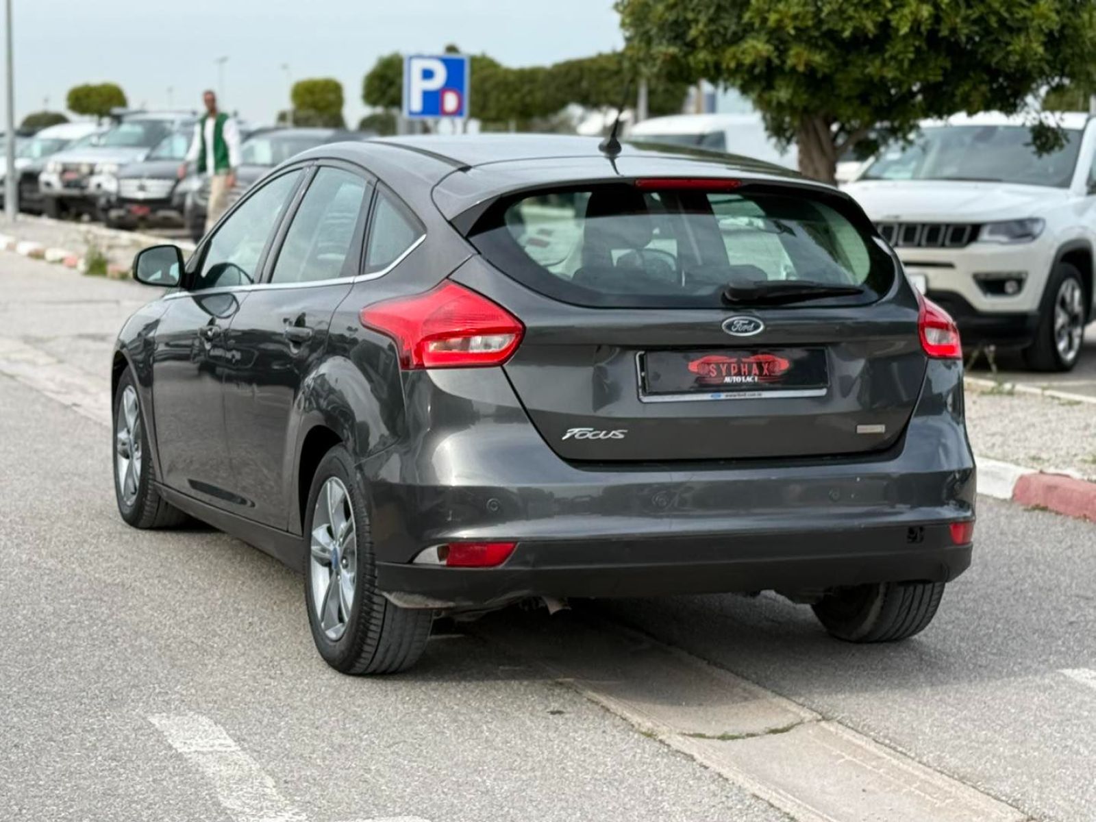 Ford Focus Titanium à Ben Arous - Photo 3