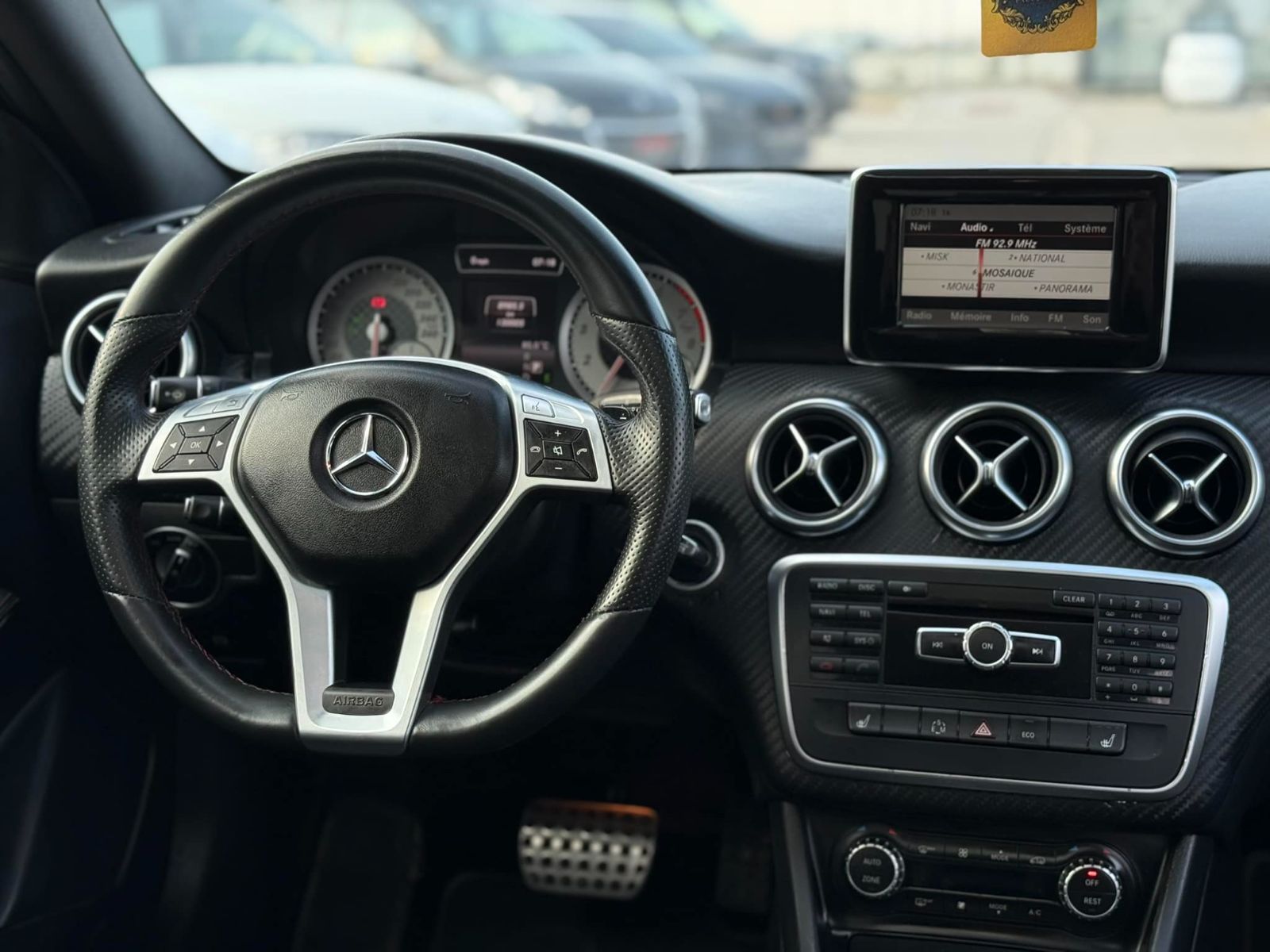Mercedes-Benz Classe A Style à Tunis - Photo 11