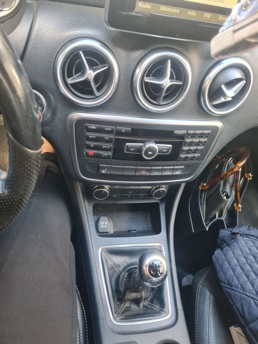 Mercedes-Benz Classe A Sport AMG à Ben Arous - Photo 4