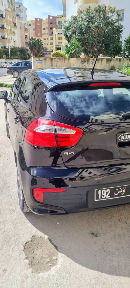 KIA Rio 5p à Tunis - Photo 10