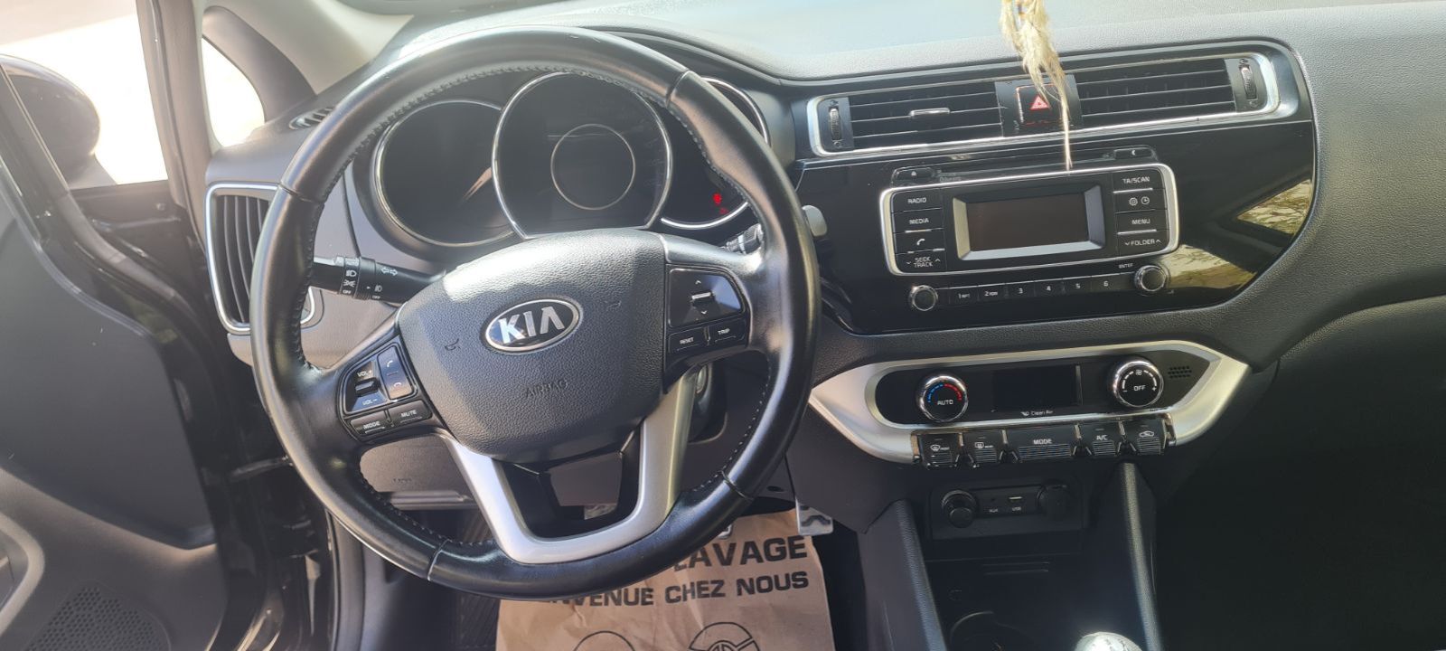 KIA Rio 5p à Tunis - Photo 14