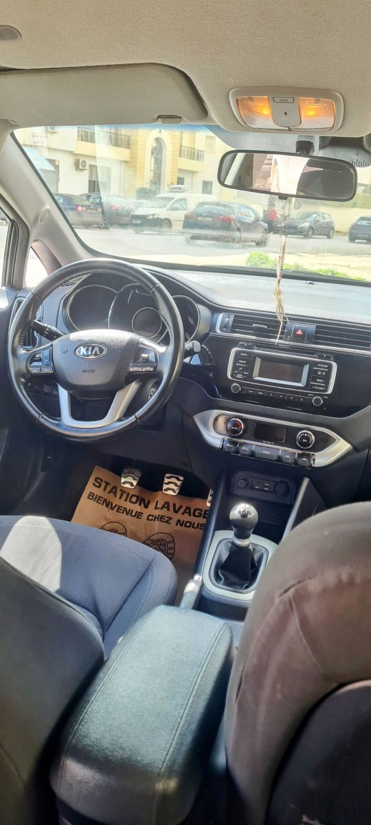 KIA Rio 5p à Tunis - Photo 18