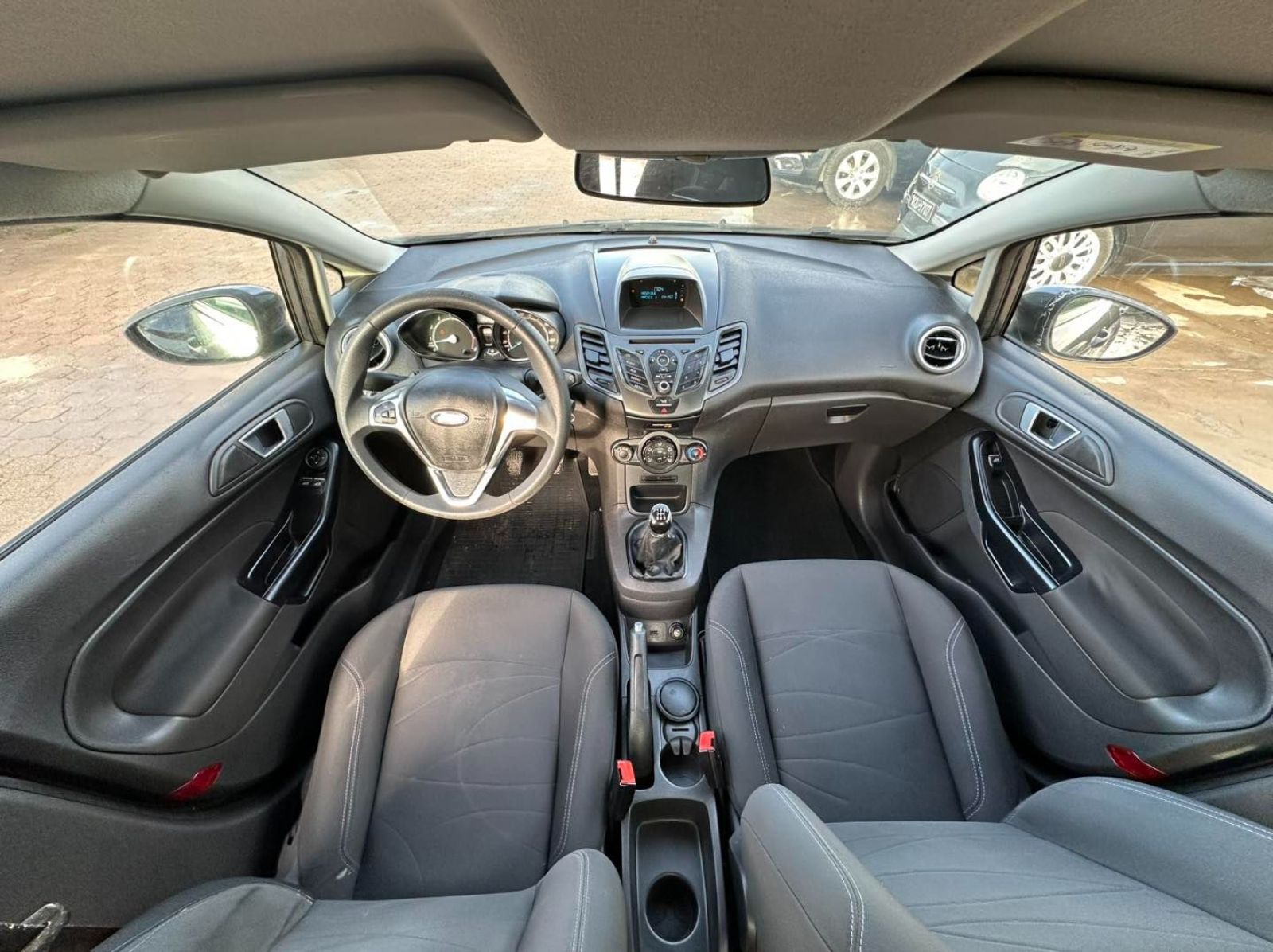 Ford Fiesta Titanium Plus à Sfax - Photo 8