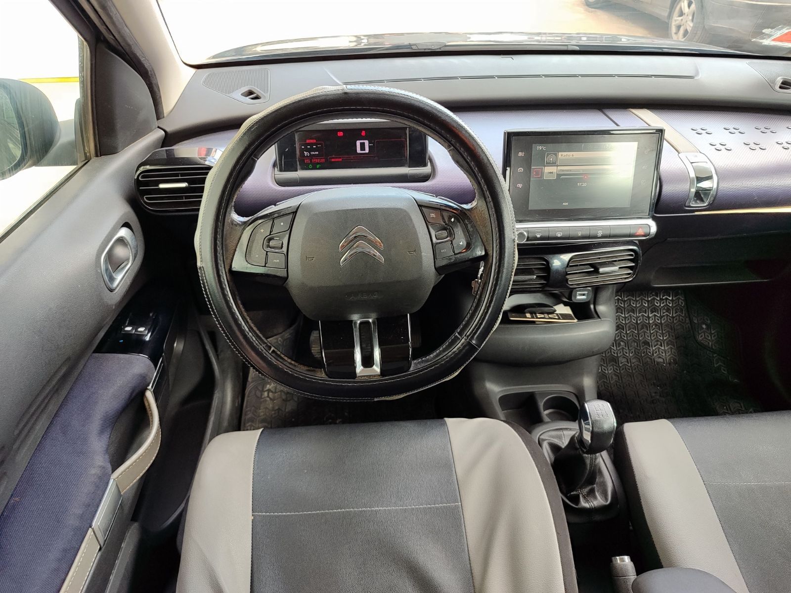 Citroën C4 Cactus à Ariana - Photo 8