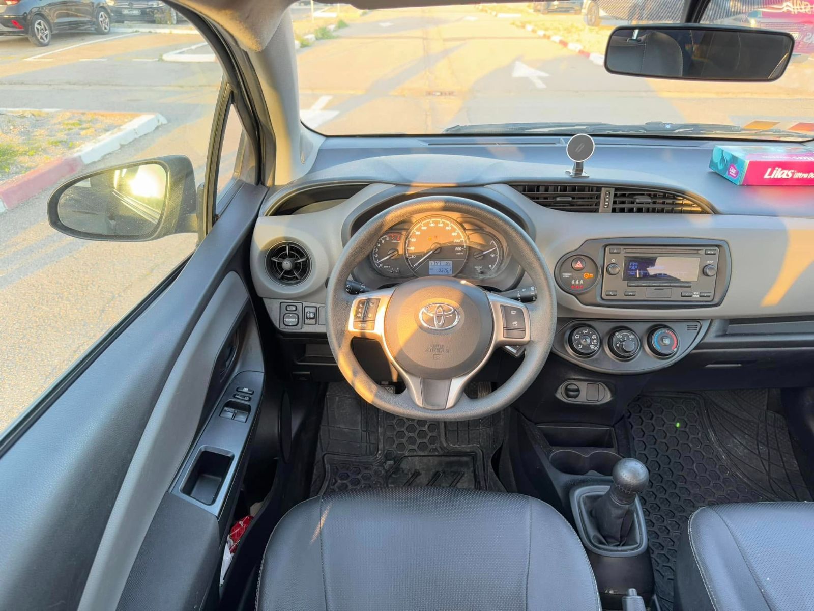 Toyota Yaris à Tunis - Photo 7