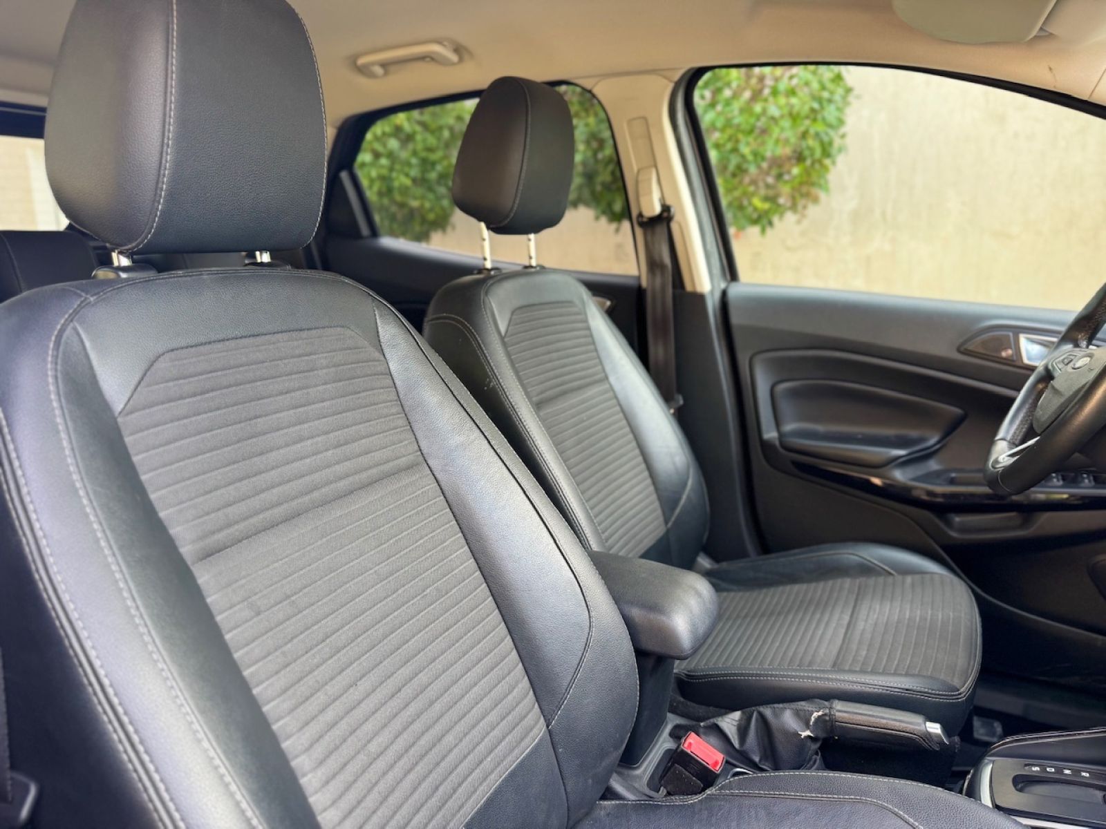 Ford Ecosport Titanium Plus à Tunis - Photo 17