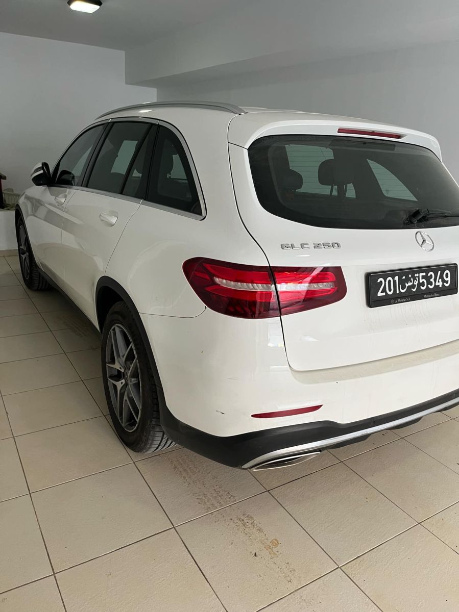 Mercedes-Benz GLC AMG à Tunis - Photo 1
