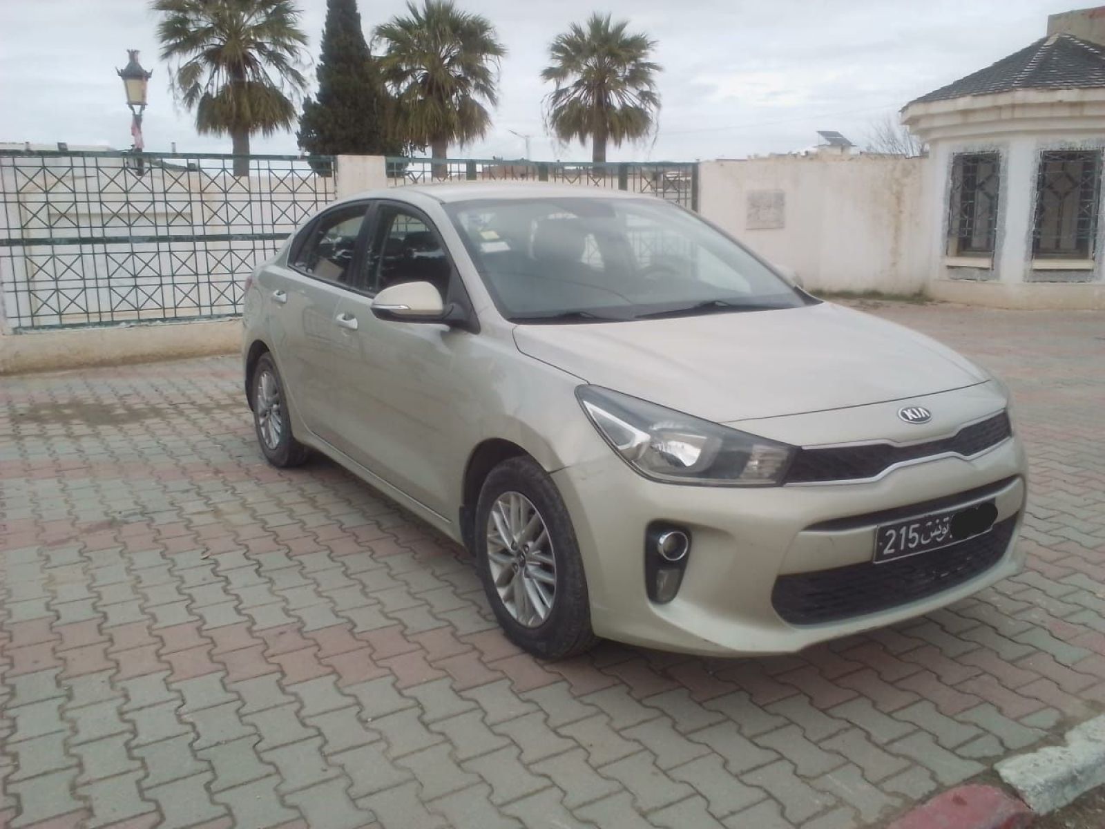 KIA Rio Berline LX à Beja - Photo 2