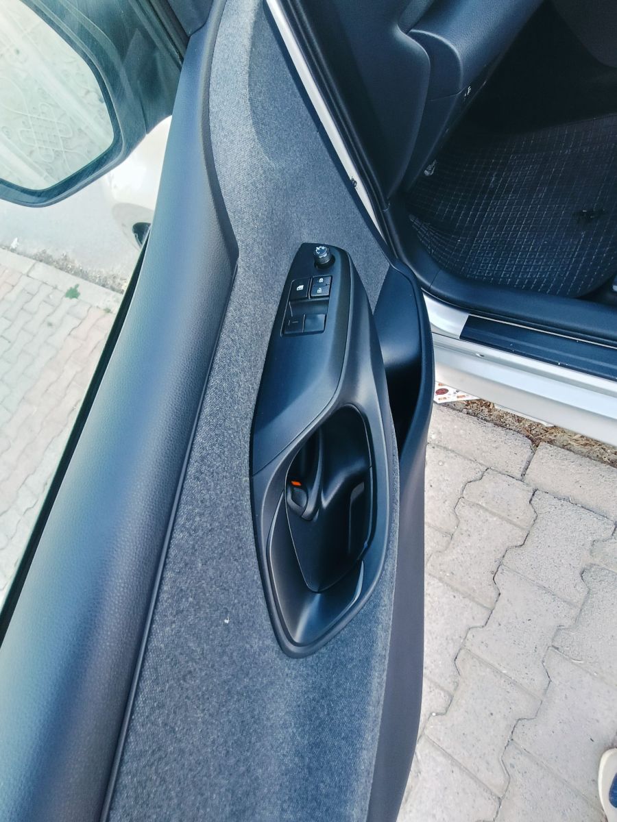 Toyota Yaris France à Tunis - Photo 4