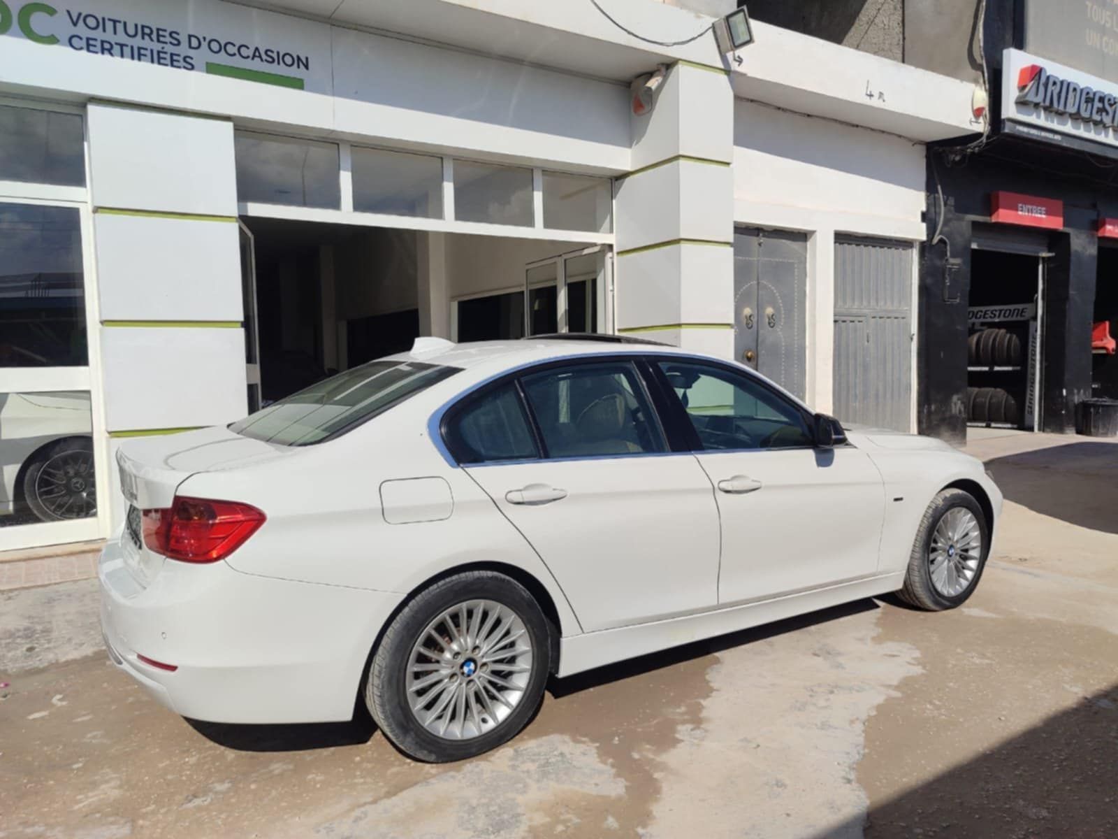 BMW Série 3 Confort Luxury Line à Ariana - Photo 11