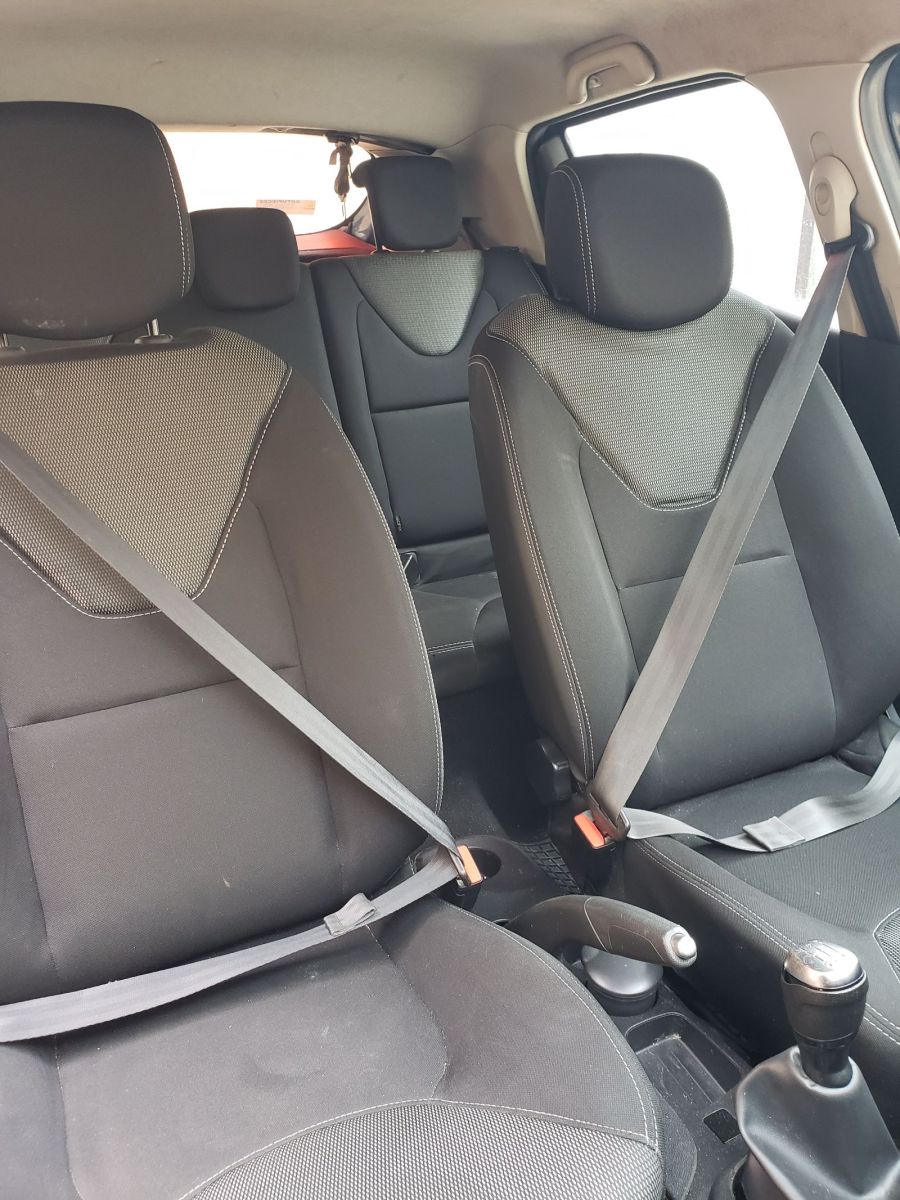 Renault Clio à Tunis - Photo 3