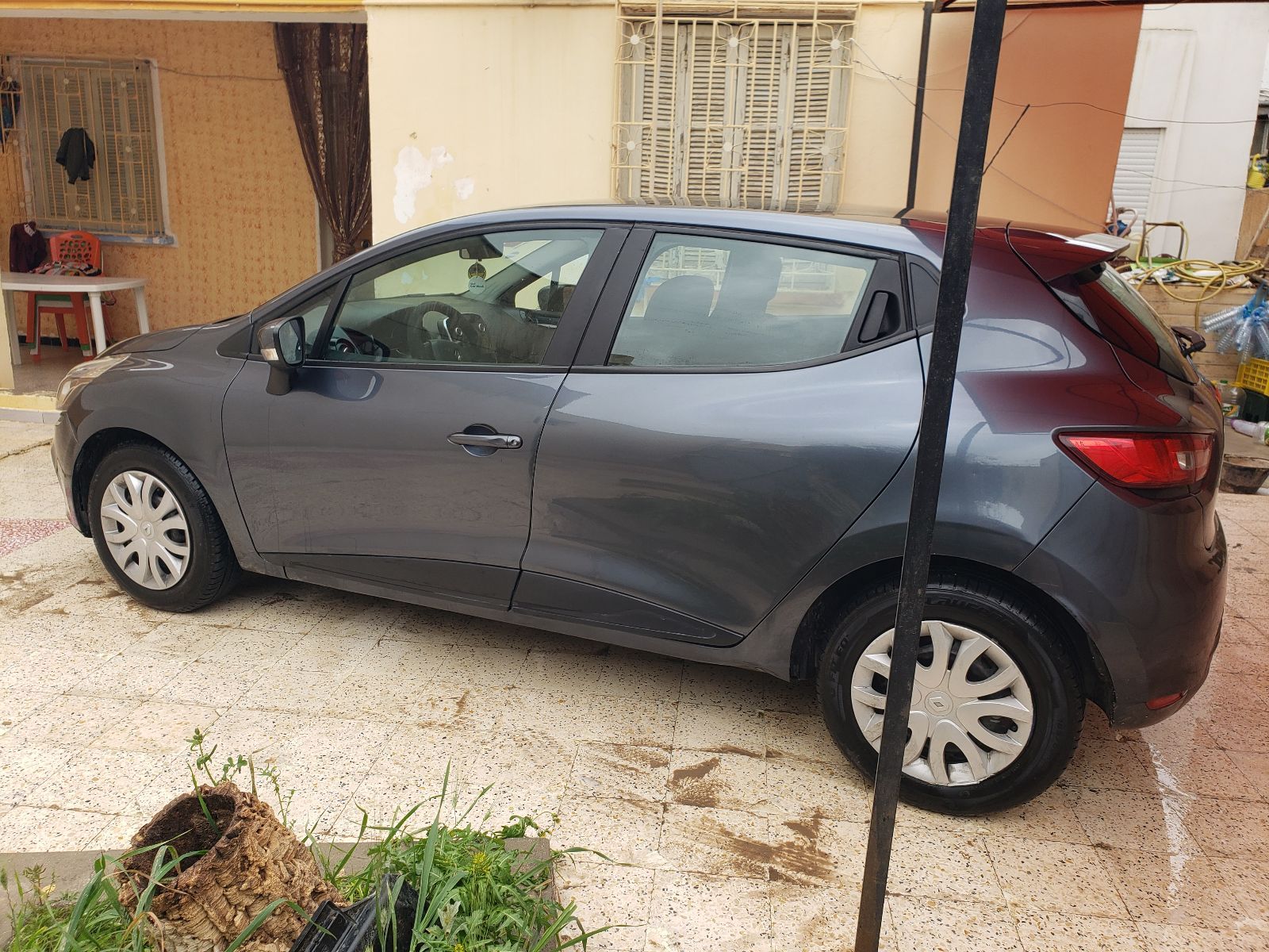 Renault Clio à Tunis - Photo 10