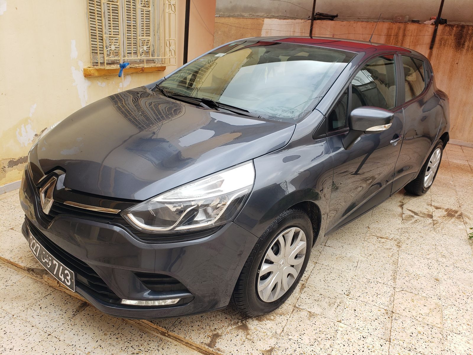 Renault Clio à Tunis - Photo 7