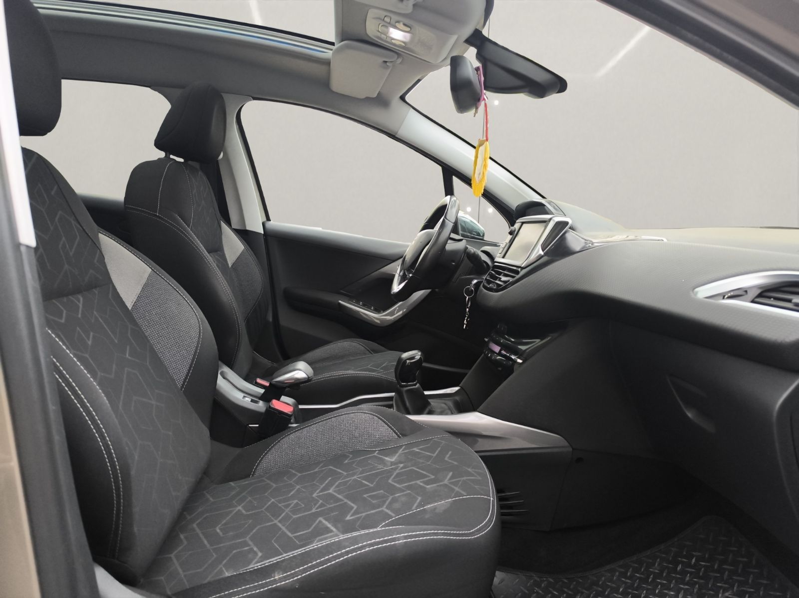 Peugeot 2008 Allure Toit Cielo à Ben Arous - Photo 16