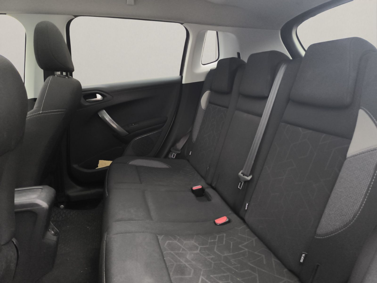 Peugeot 2008 Allure Toit Cielo à Ben Arous - Photo 12