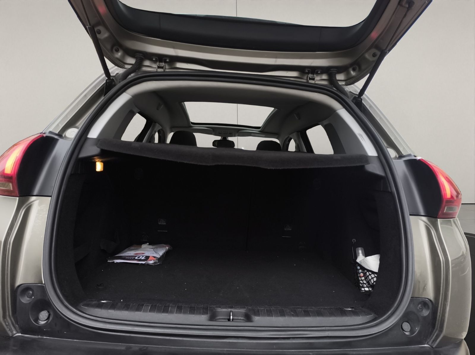Peugeot 2008 Allure Toit Cielo à Ben Arous - Photo 18