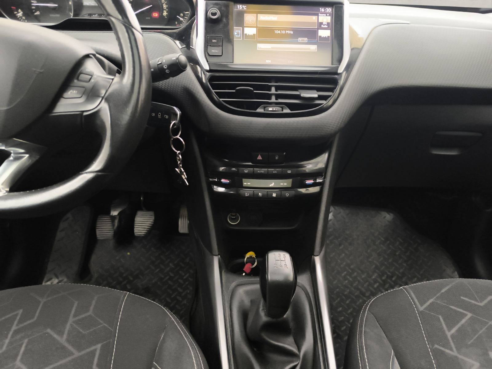 Peugeot 2008 Allure Toit Cielo à Ben Arous - Photo 14
