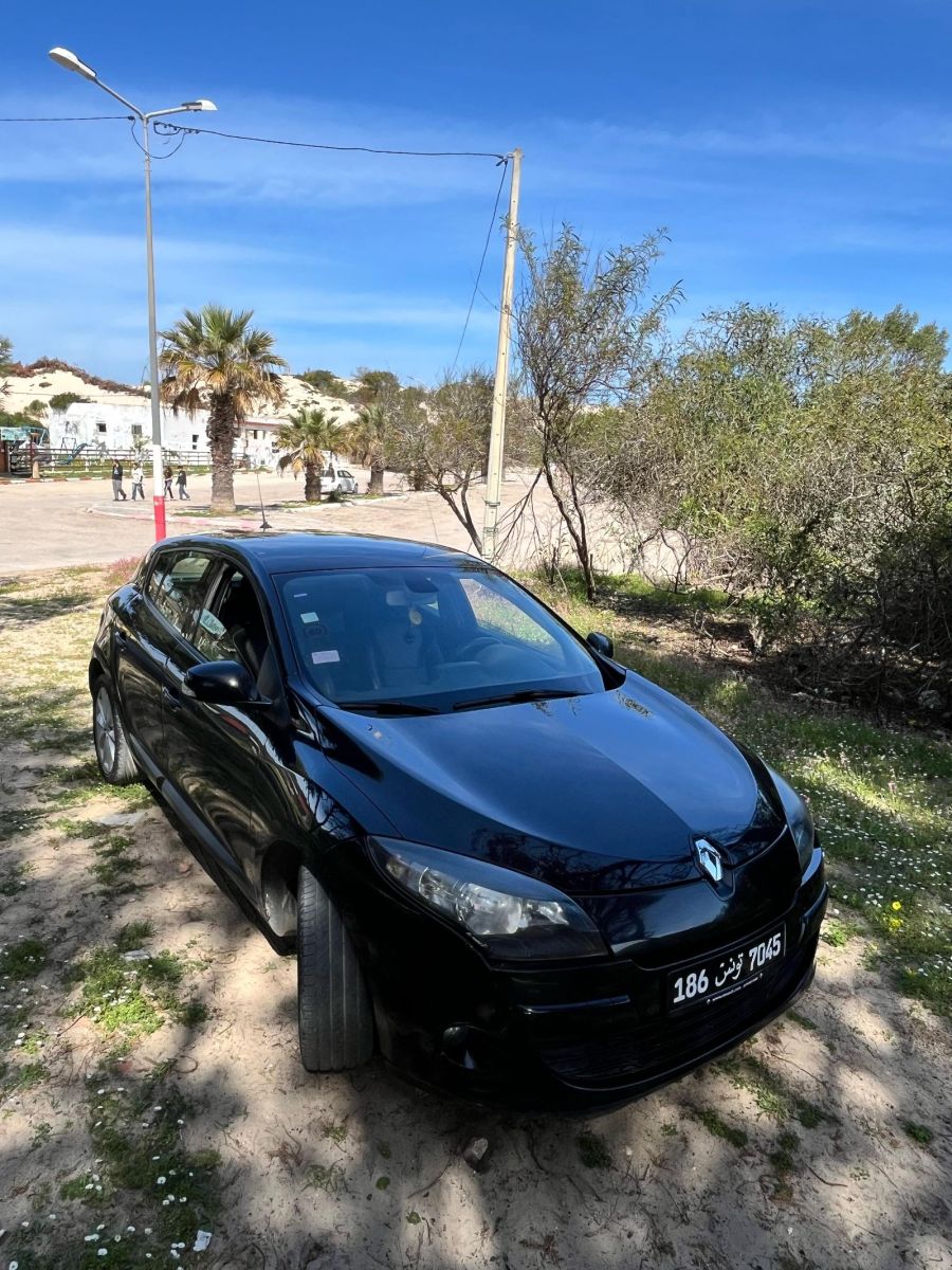 Renault Megane à Ariana - Photo 2