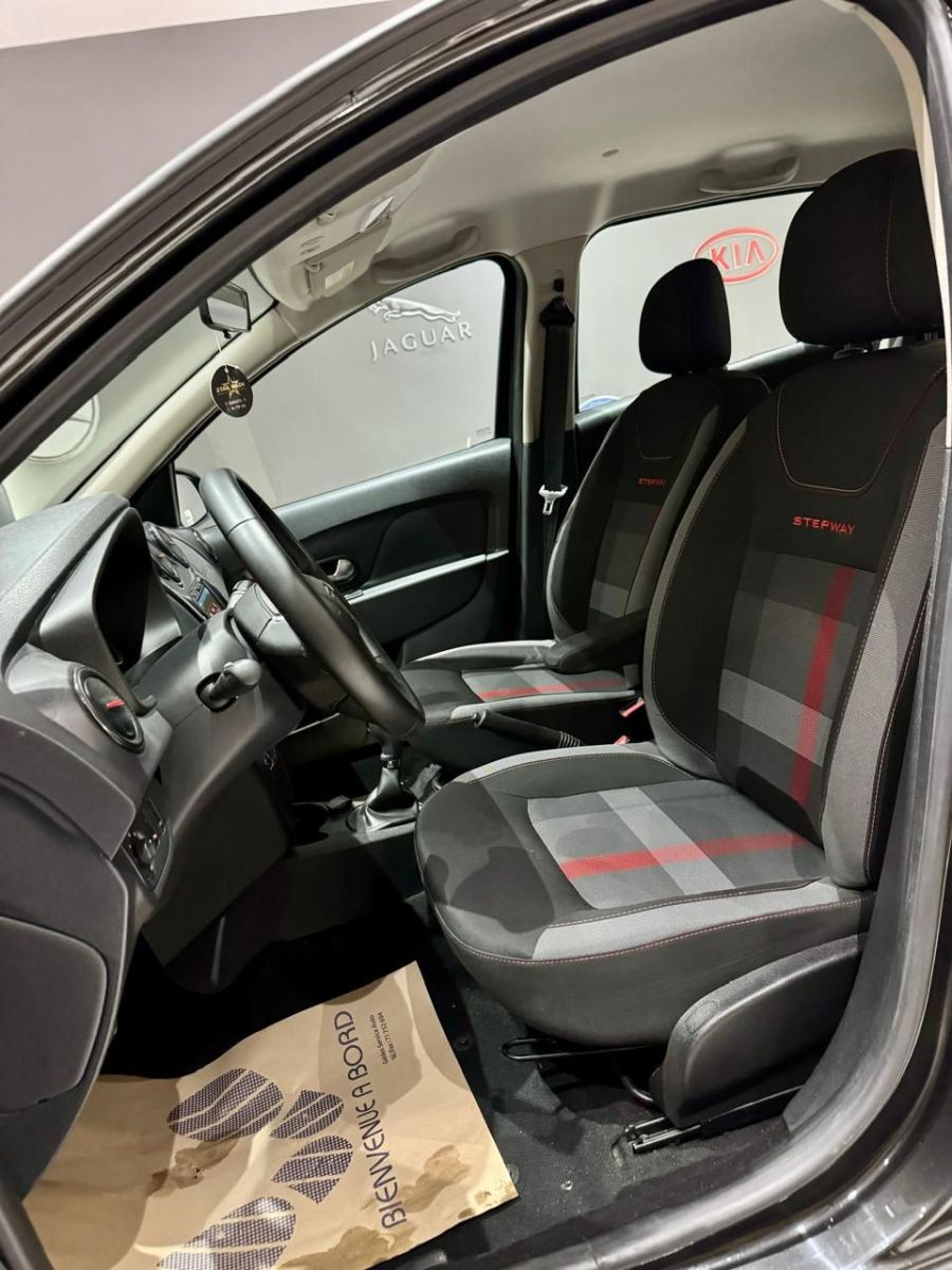 Dacia Sandero Stepway à Nabeul - Photo 24