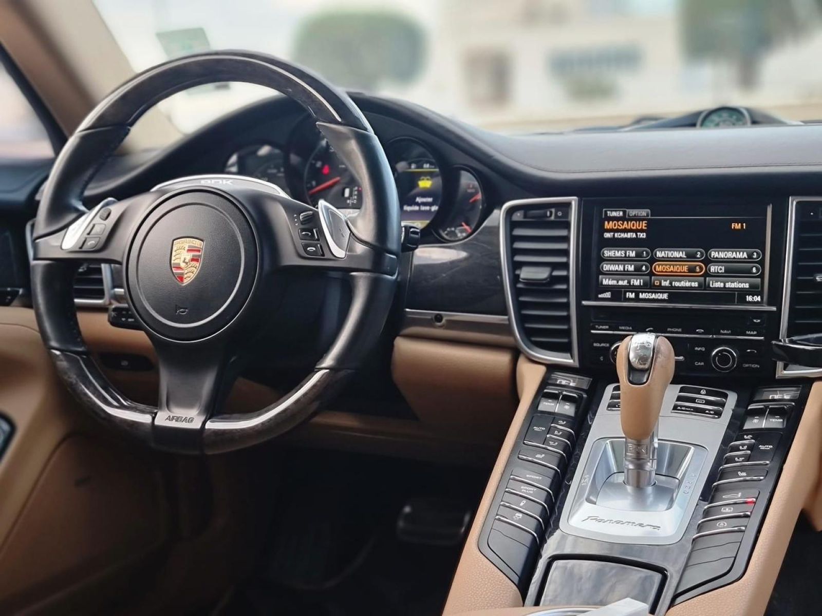 Porsche Panamera Executive à Tunis - Photo 4