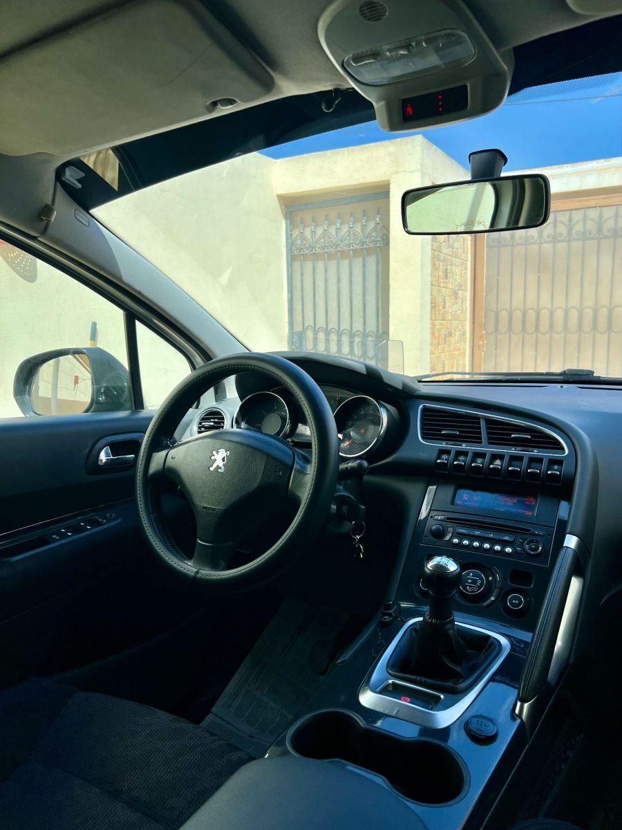 Peugeot 3008 Premium Blanc nacré à Nabeul - Photo 8