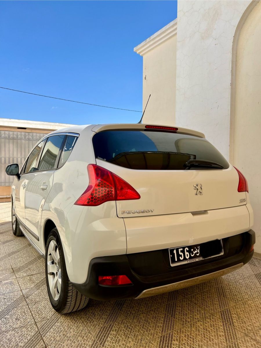 Peugeot 3008 Premium Blanc nacré à Nabeul - Photo 4