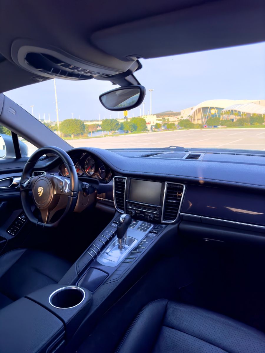 Porsche Panamera Platinum edition à Tunis - Photo 5