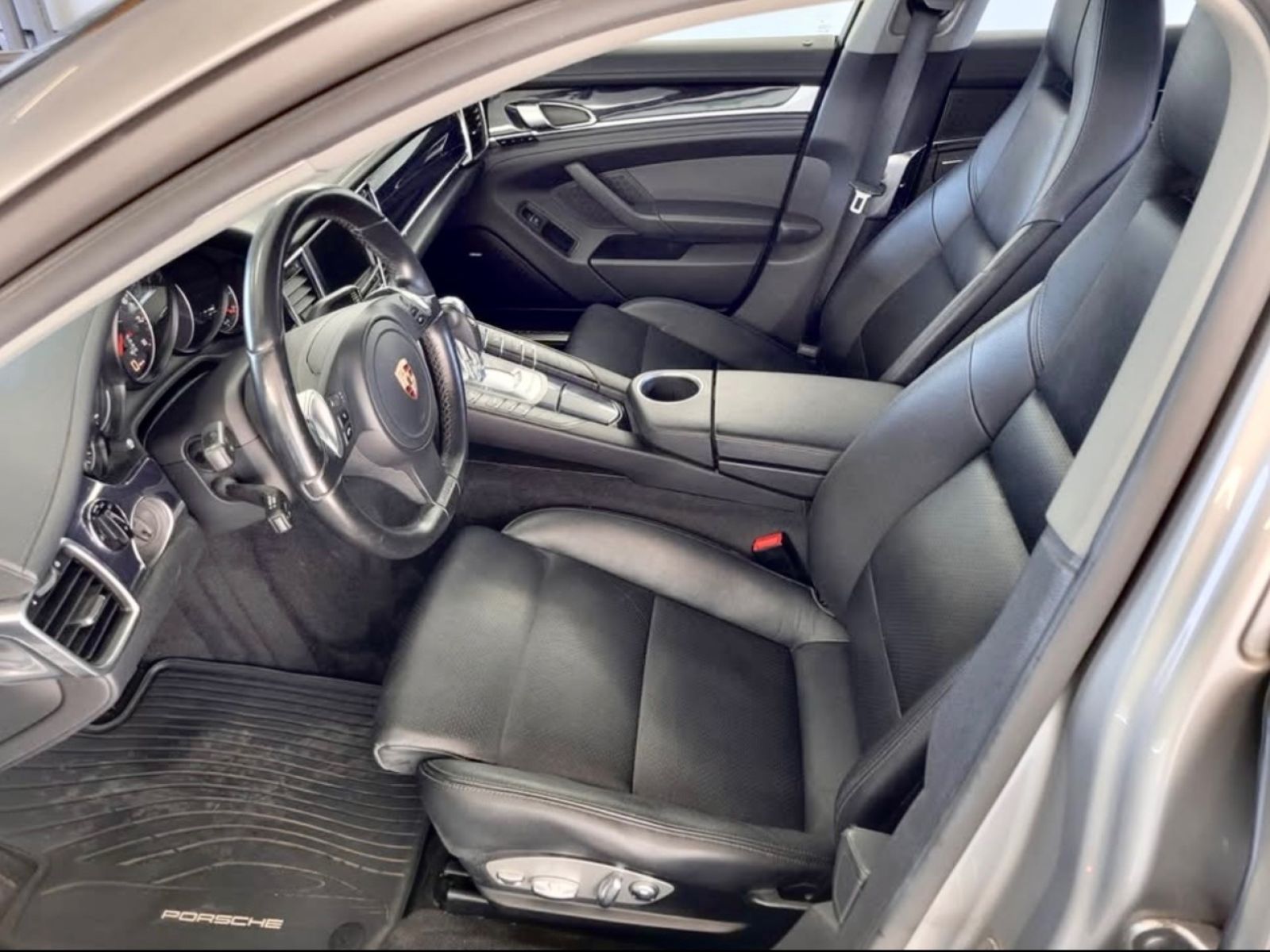 Porsche Panamera Platinum edition à Tunis - Photo 7
