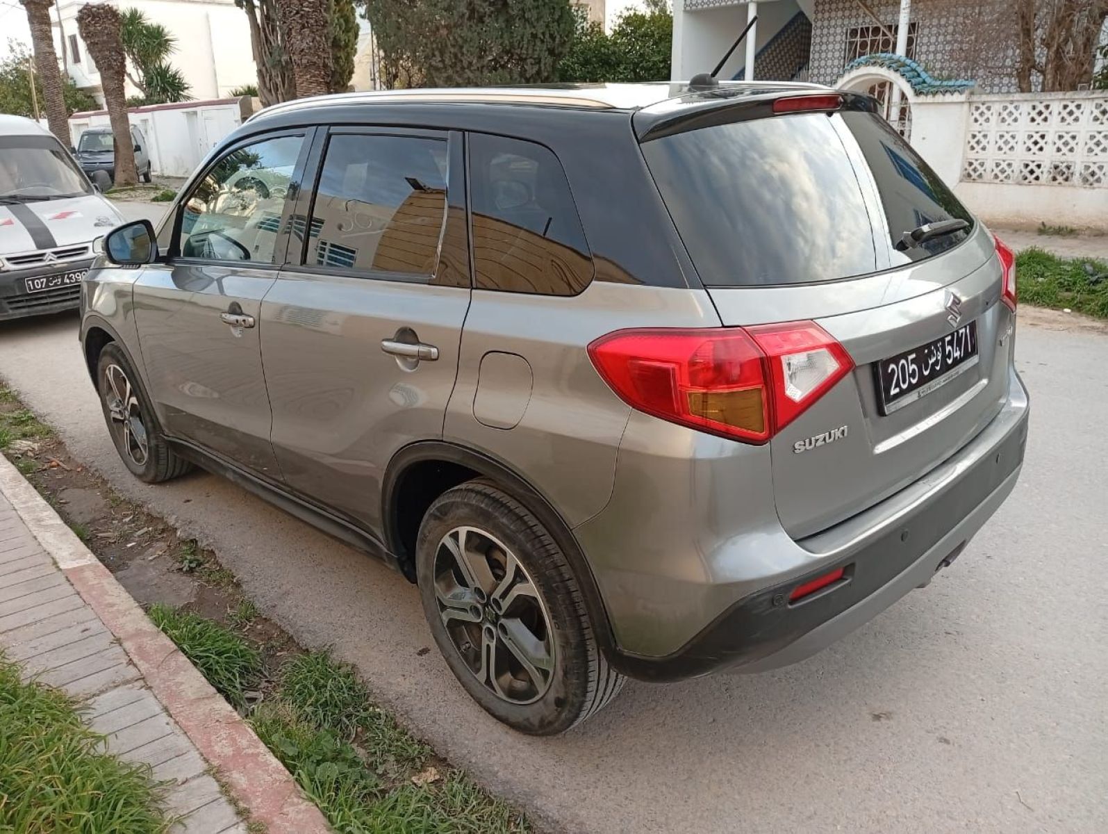 Suzuki Vitara à Ben Arous - Photo 4