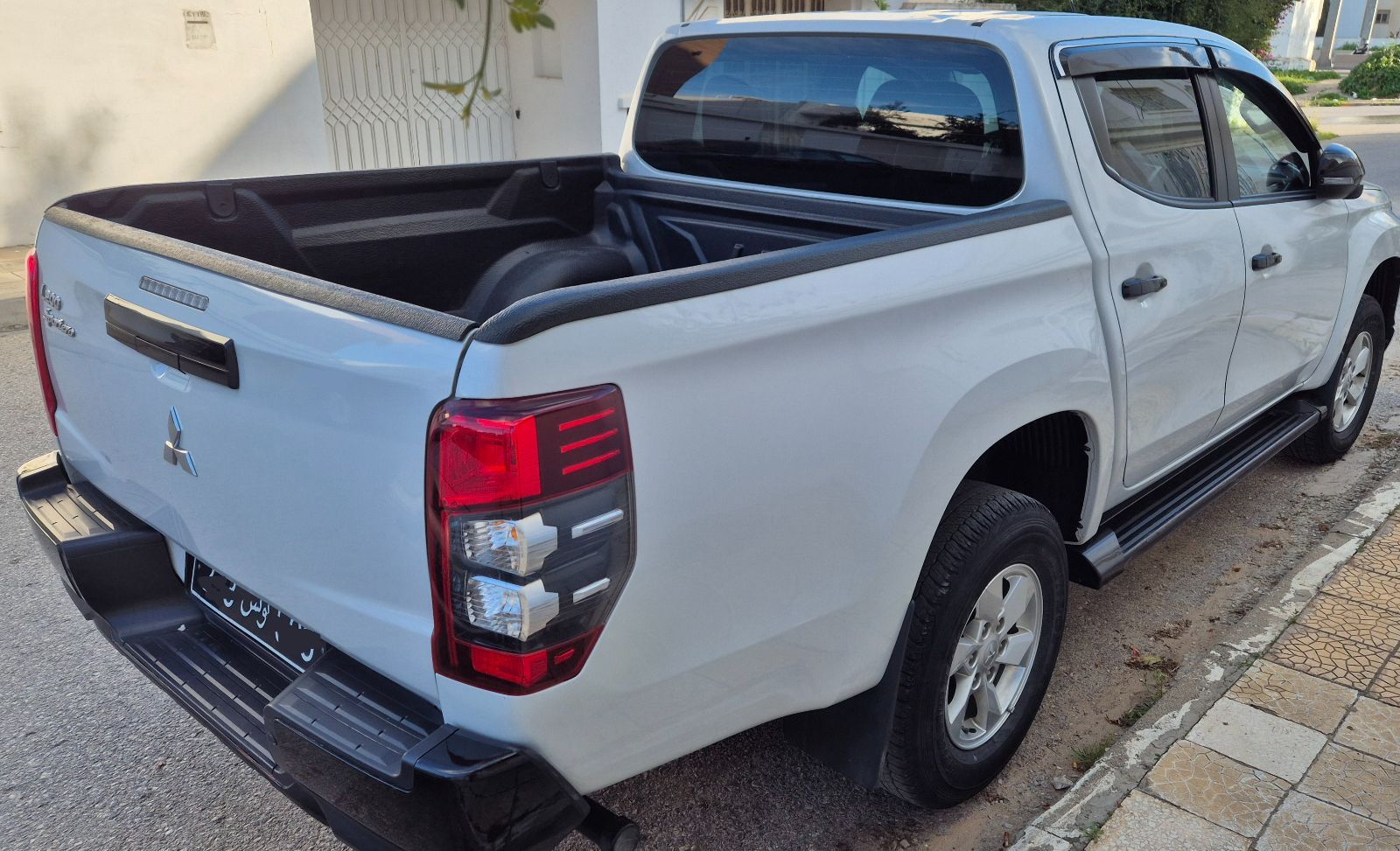 Mitsubishi L200 Sportero à Tunis - Photo 1